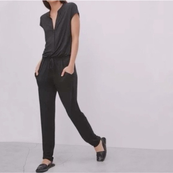 Babaton Aritzia Donnie Black Cap Sleeve Sleeveless Jumpsuit Boiler Utility Suit - Picture 15 of 17